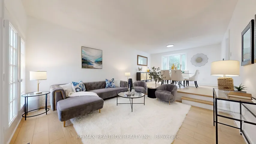 62  Bishop  Crescent, Markham, ON L3P 4N7