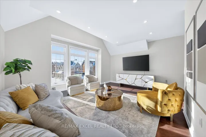 10  Deer Pass  Road, East Gwillimbury, ON L9N 0L6