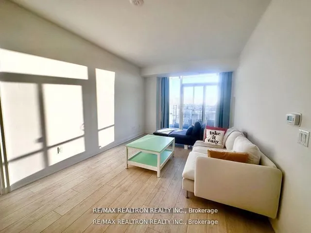 10  Gatineau  Drive, Vaughan, ON L4J 0L2