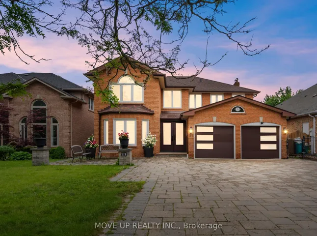 21  Gaby  Court, Richmond Hill, ON L4C 8X1