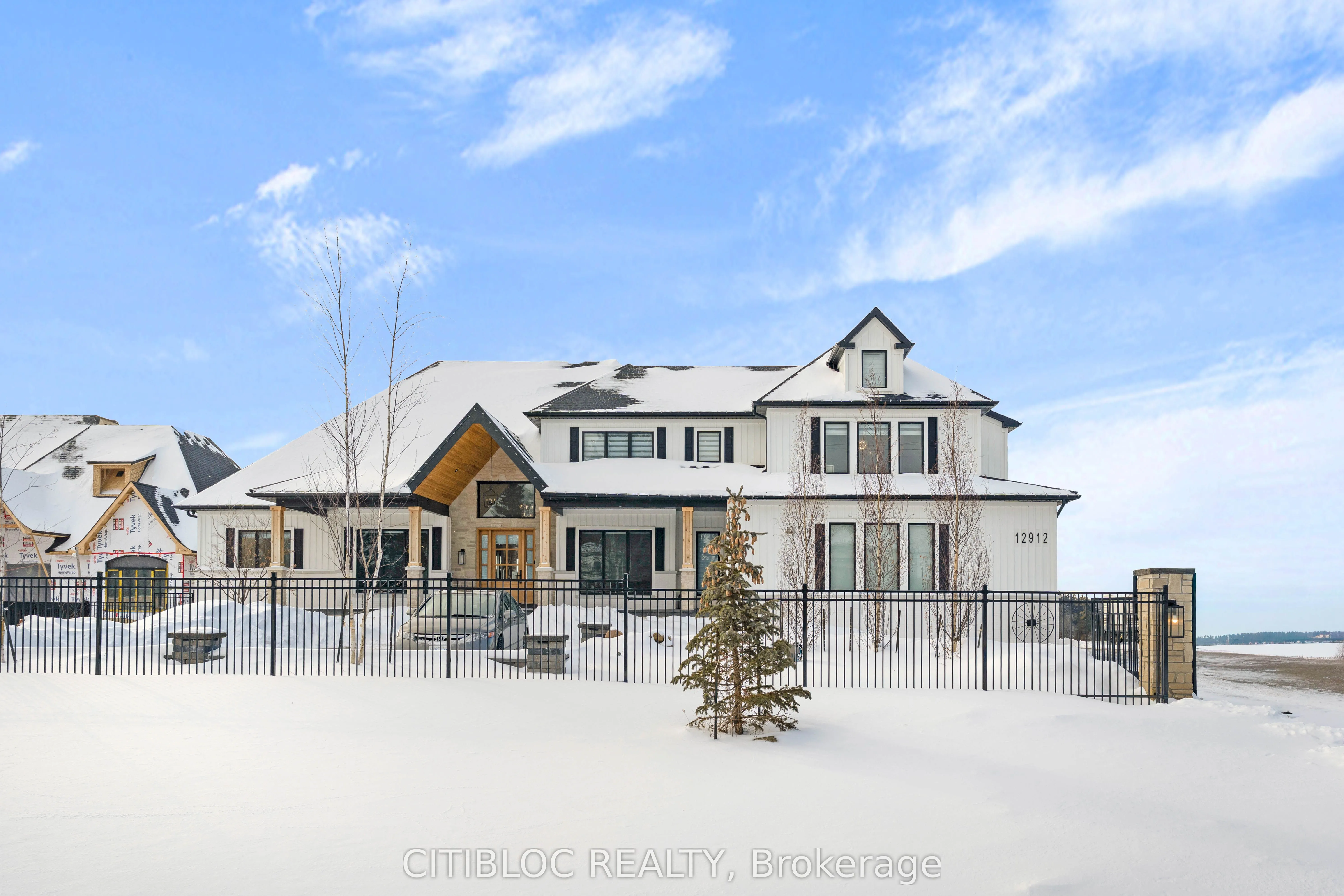 Detached Home For Sale | N12739280