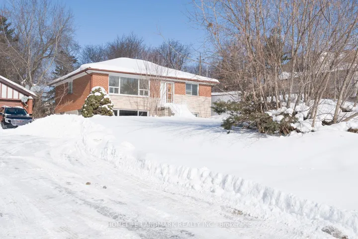 108  Garden  Avenue, Richmond Hill, ON L4C 6M1