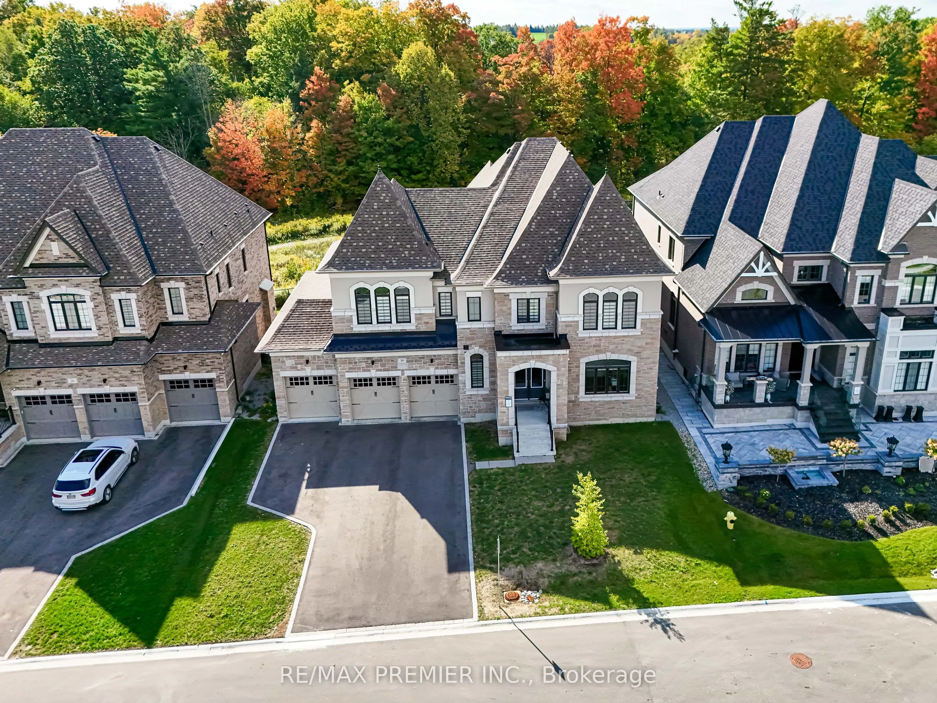 Detached Home For Sale | N12762496