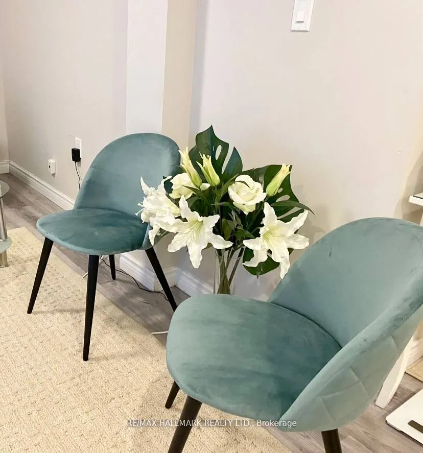 Semi-Detached Home For Lease | N12777818
