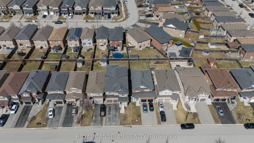 213  Richardson  Crescent, Bradford West Gwillimbury, ON L3Z 0R5