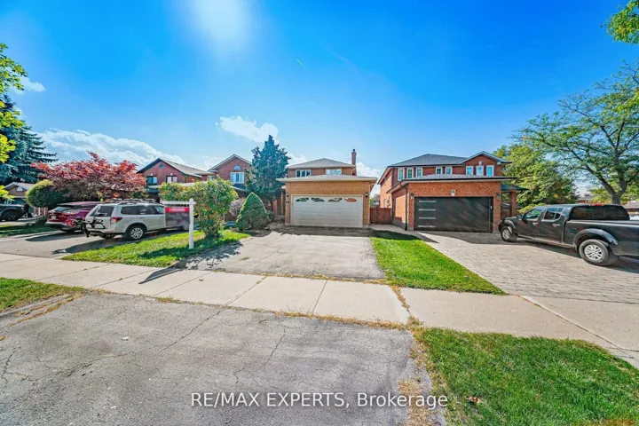 47  Velvet  Crescent, Vaughan, ON L4L 5E8