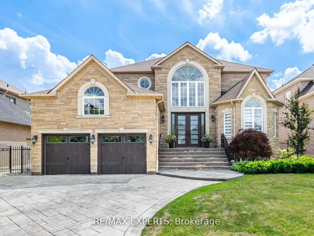 215  Thomson Creek  Boulevard, Vaughan, ON L4H 1H1