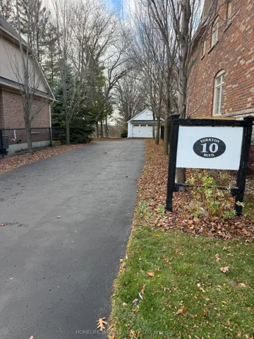 10  Yorkton  Boulevard, Markham, ON L6C 0J9