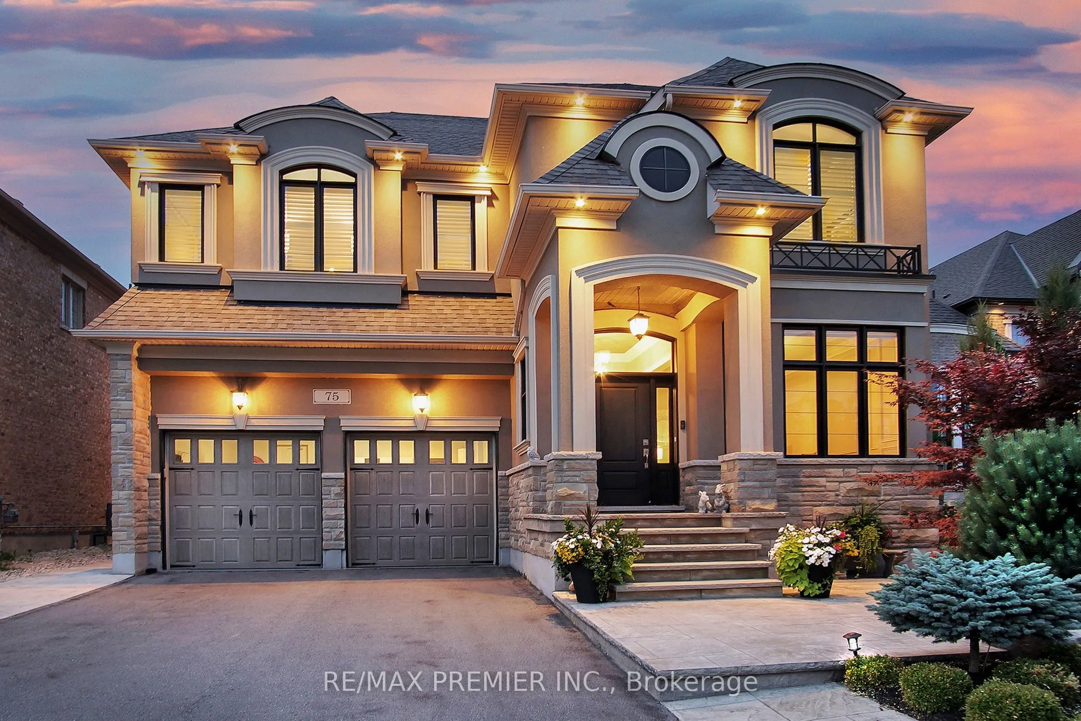 Detached Home For Sale | N12810906