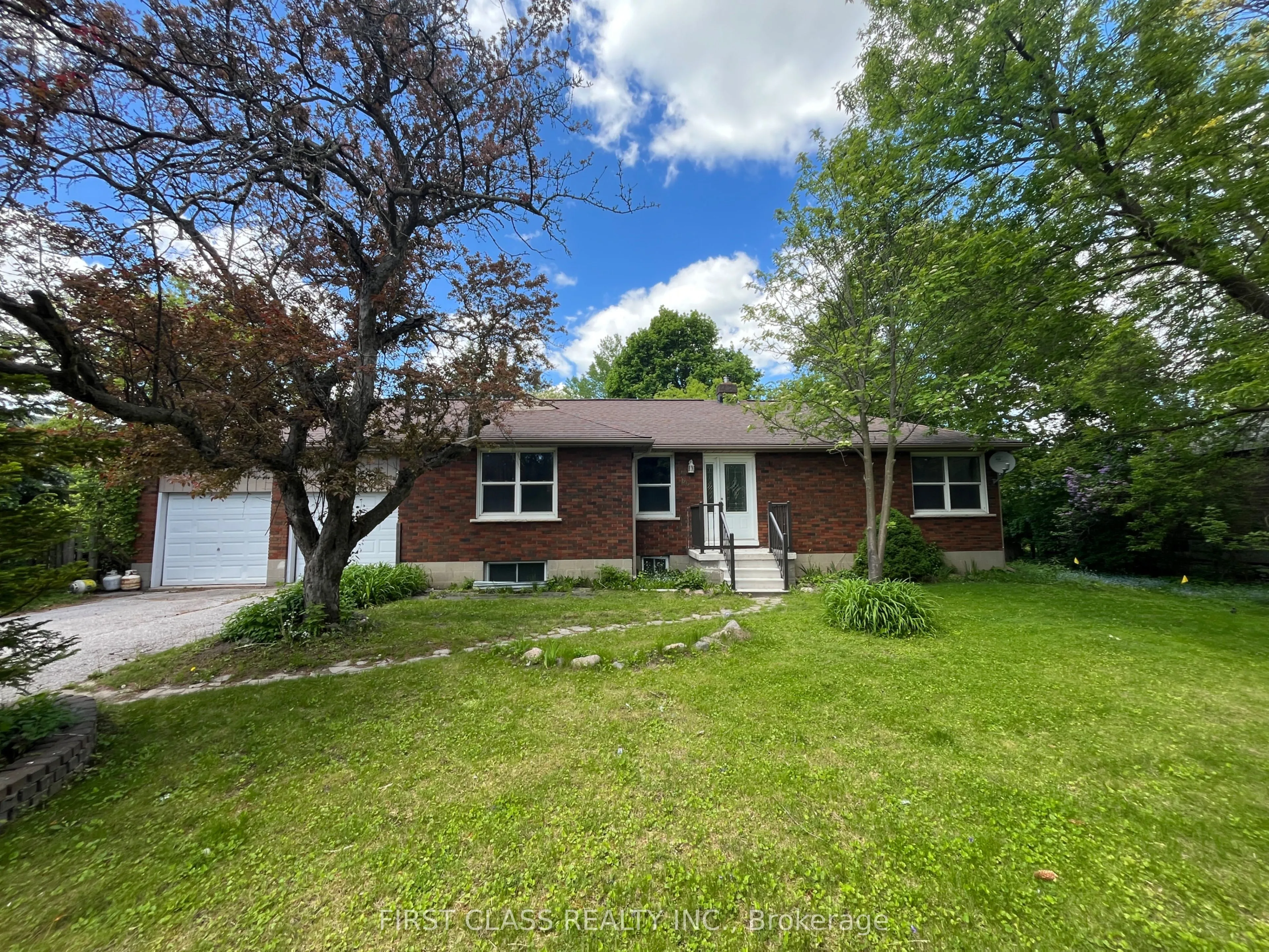Detached Home For Sale | N12812426