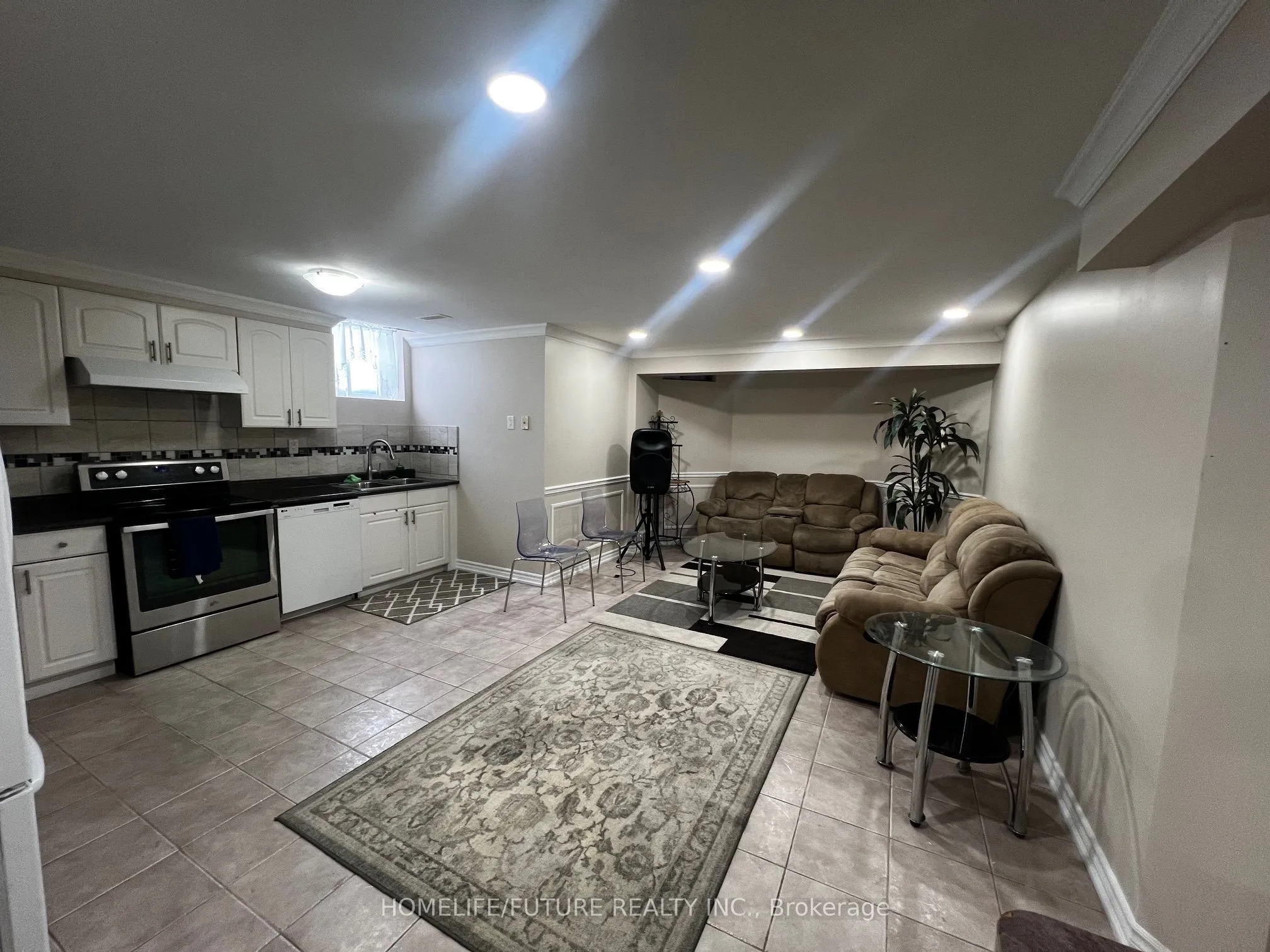 Detached Home For Lease | N12815434