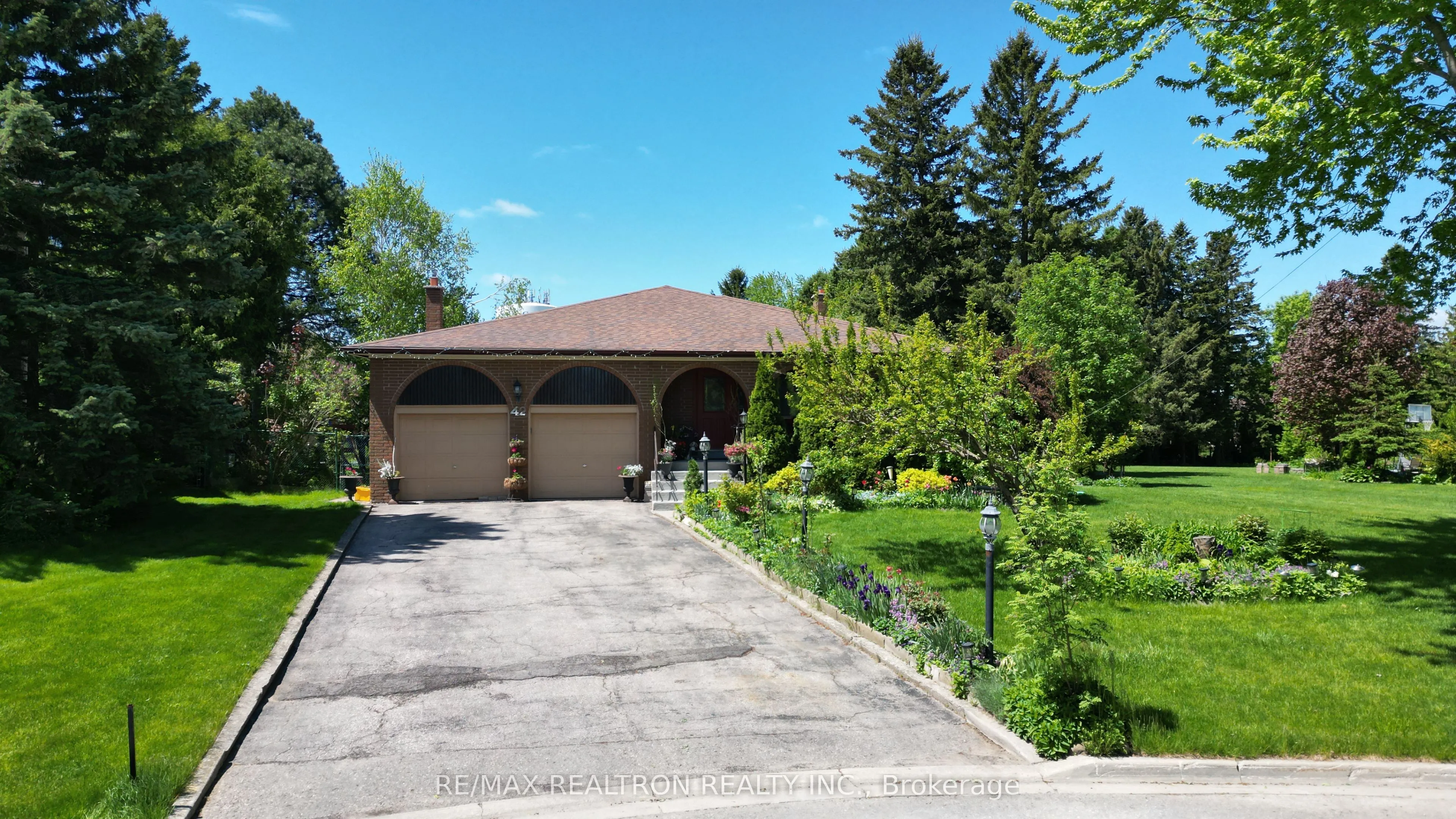 Detached Home For Sale | N12832422
