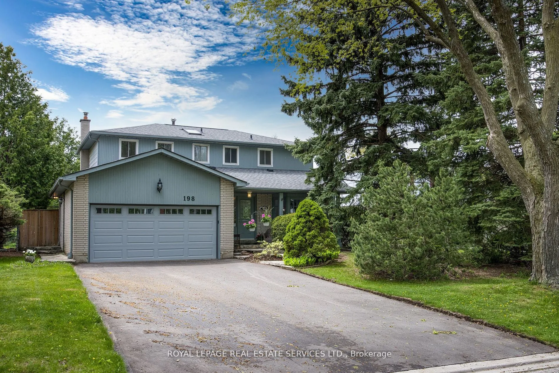 Detached Home For Sale | N12834852