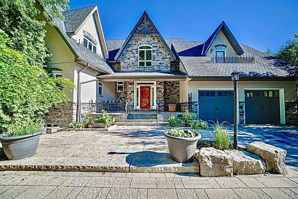 Duplex For Sale | N12840962