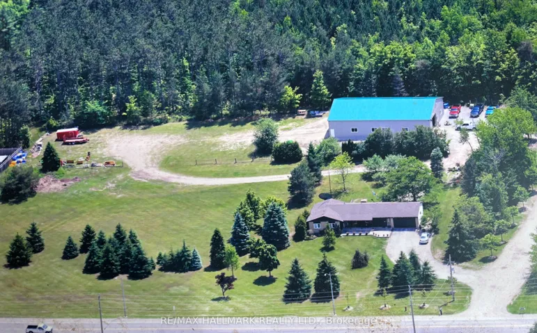4749  Aurora E Road, Whitchurch-stouffville, ON L4A 3J8