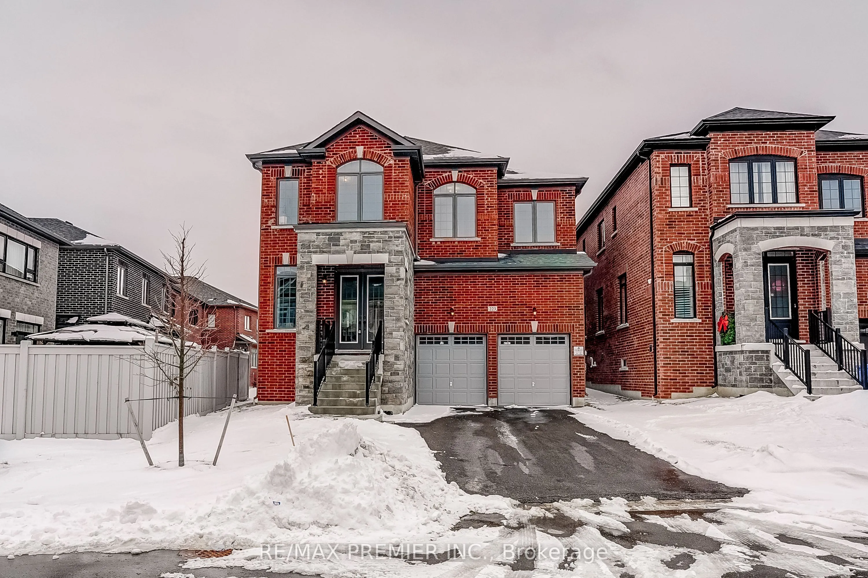 Detached Home For Sale | N12843204