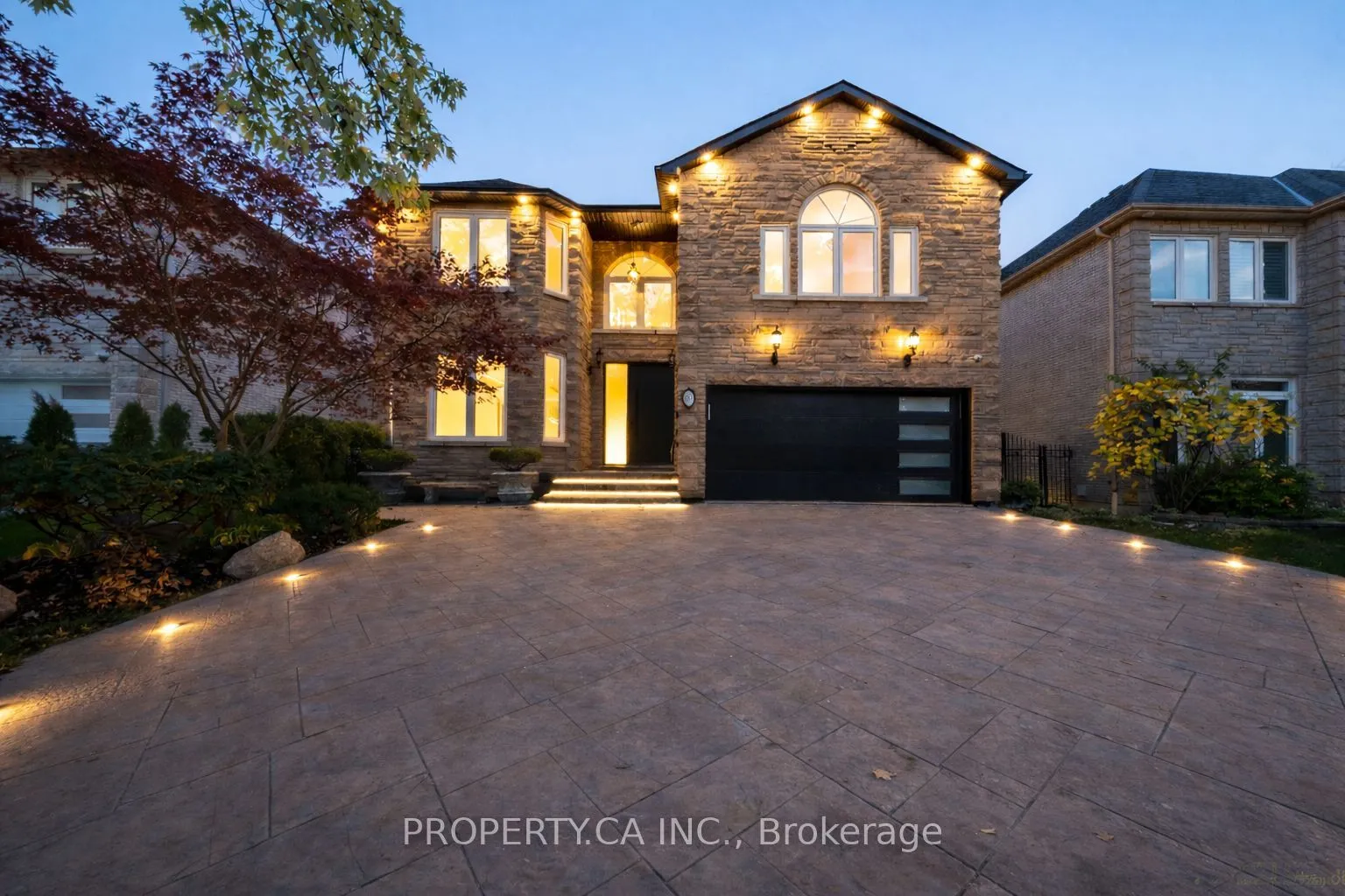 Detached Home For Sale | N12844646
