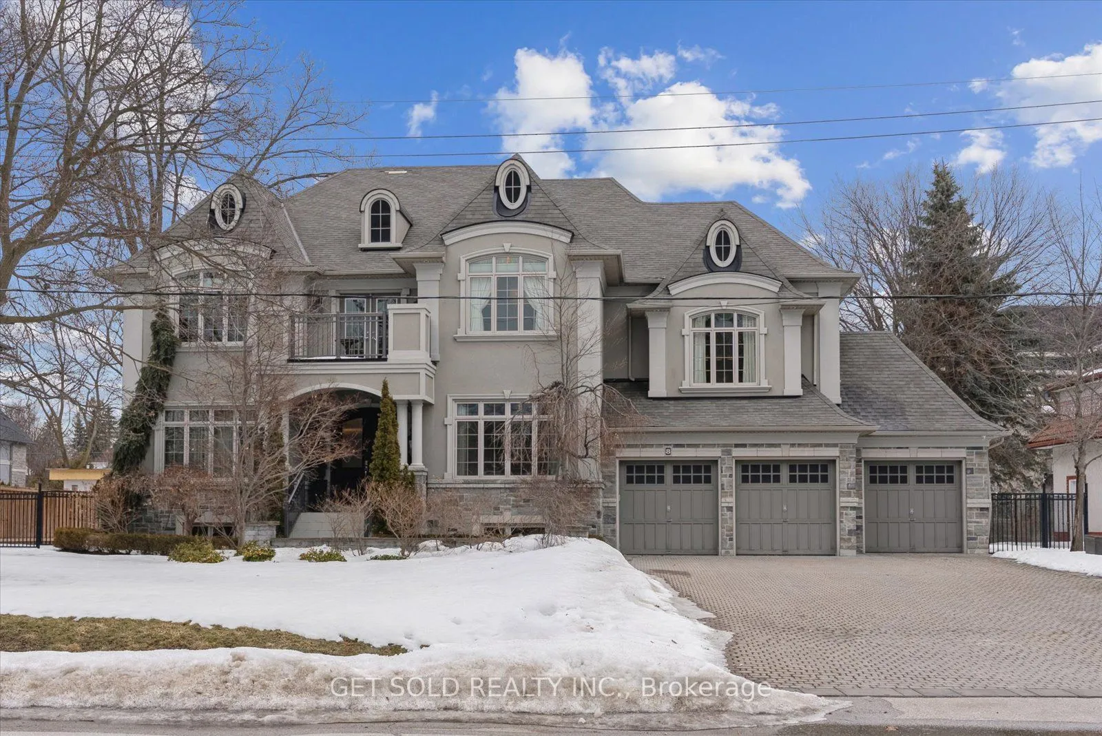 Detached Home For Sale | N12856466