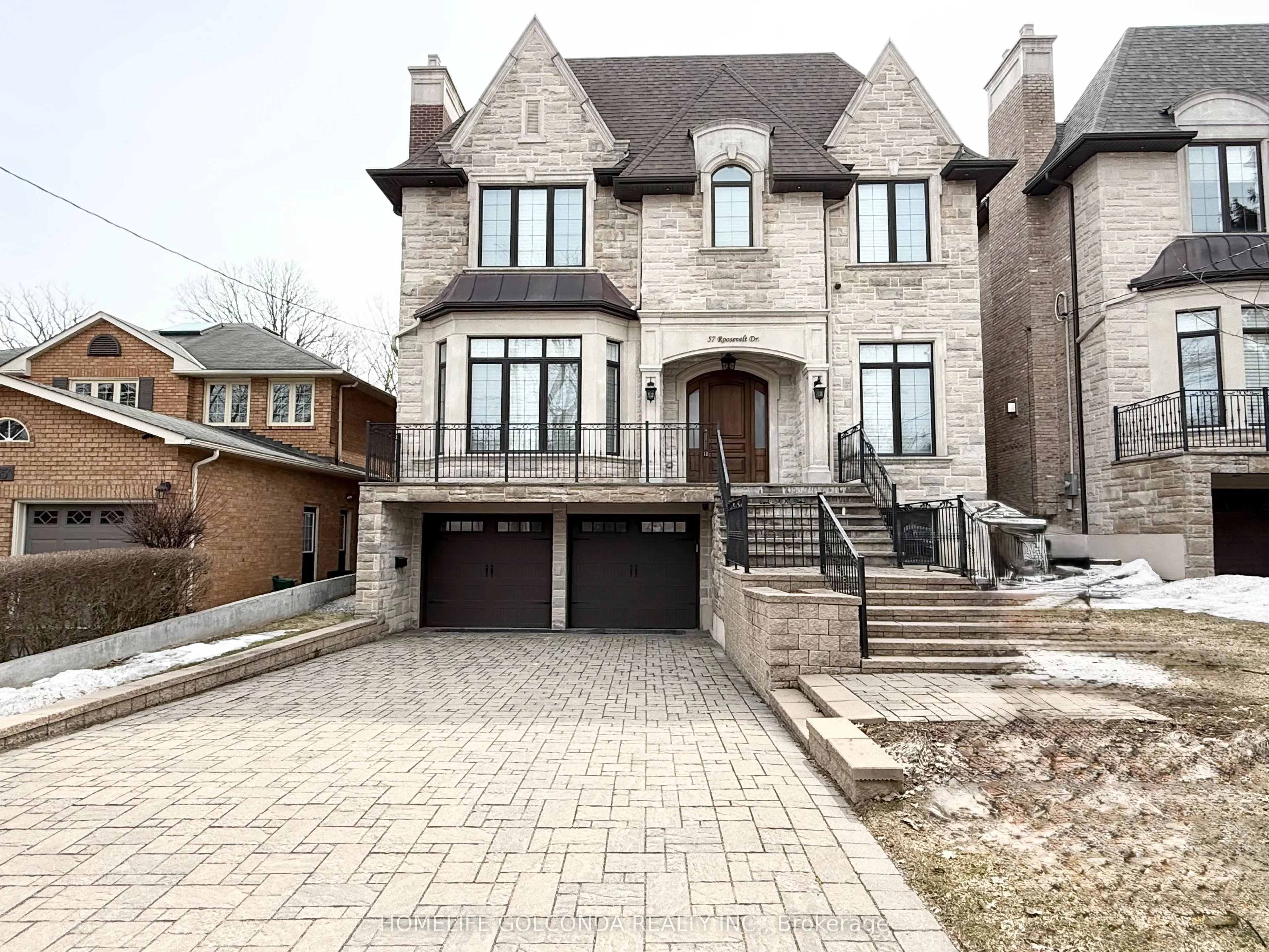 Detached Home For Sale | N12858966