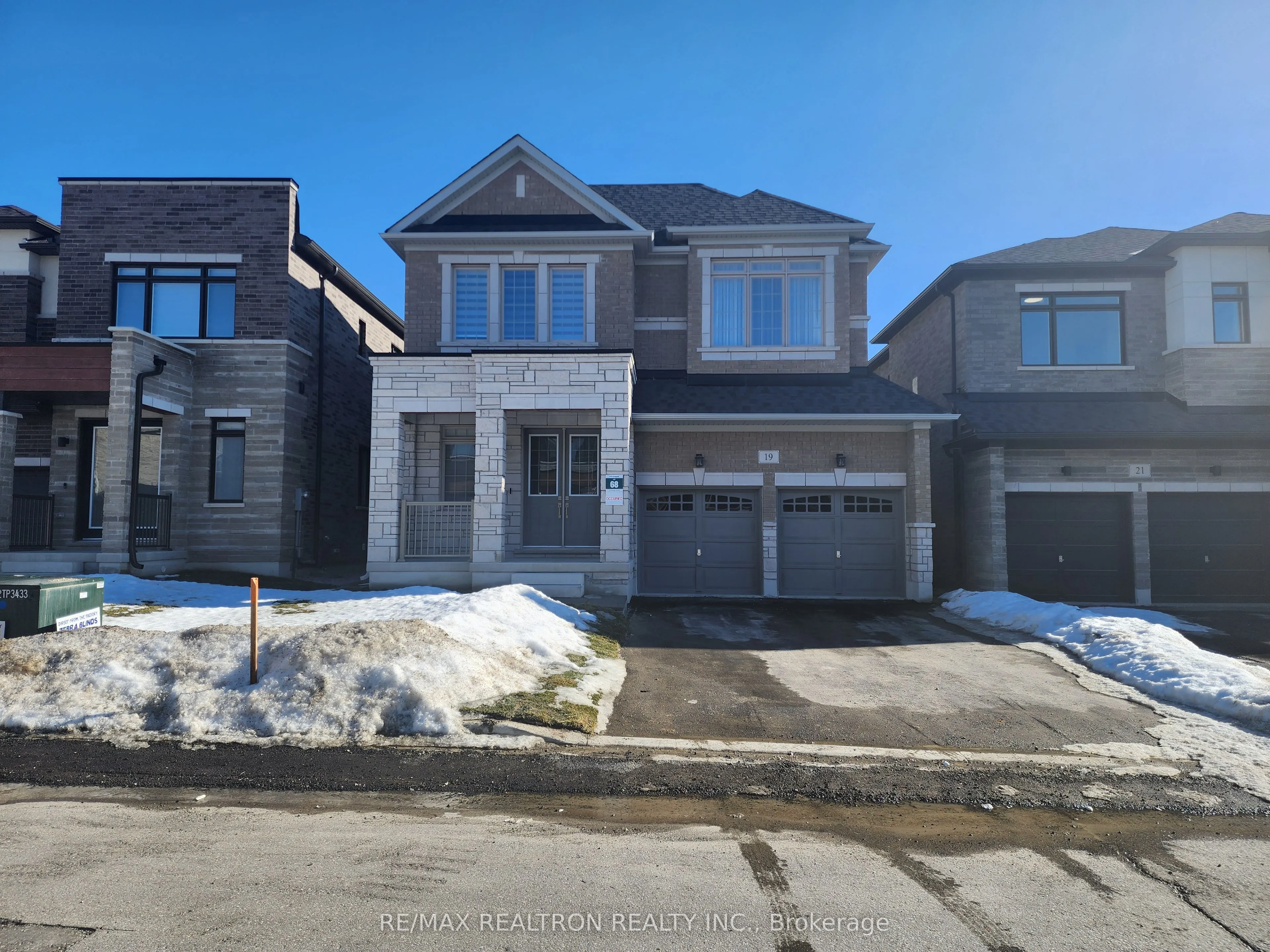 Detached Home For Lease | N12859660