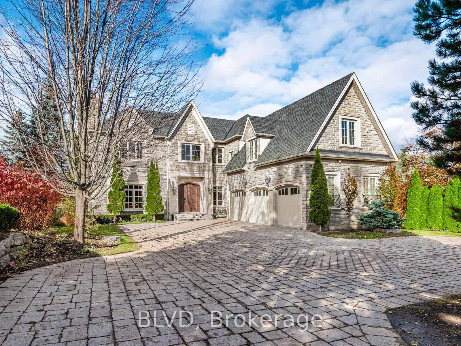 Detached Home For Sale | N12875762