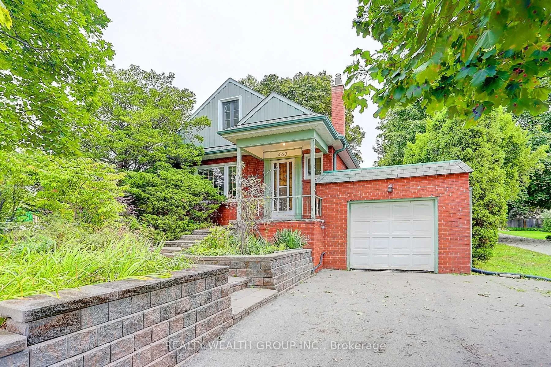 Detached Home For Sale | N12878488