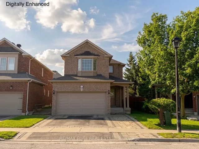 62  Macedonia  Court, Newmarket, ON L3X 2W8