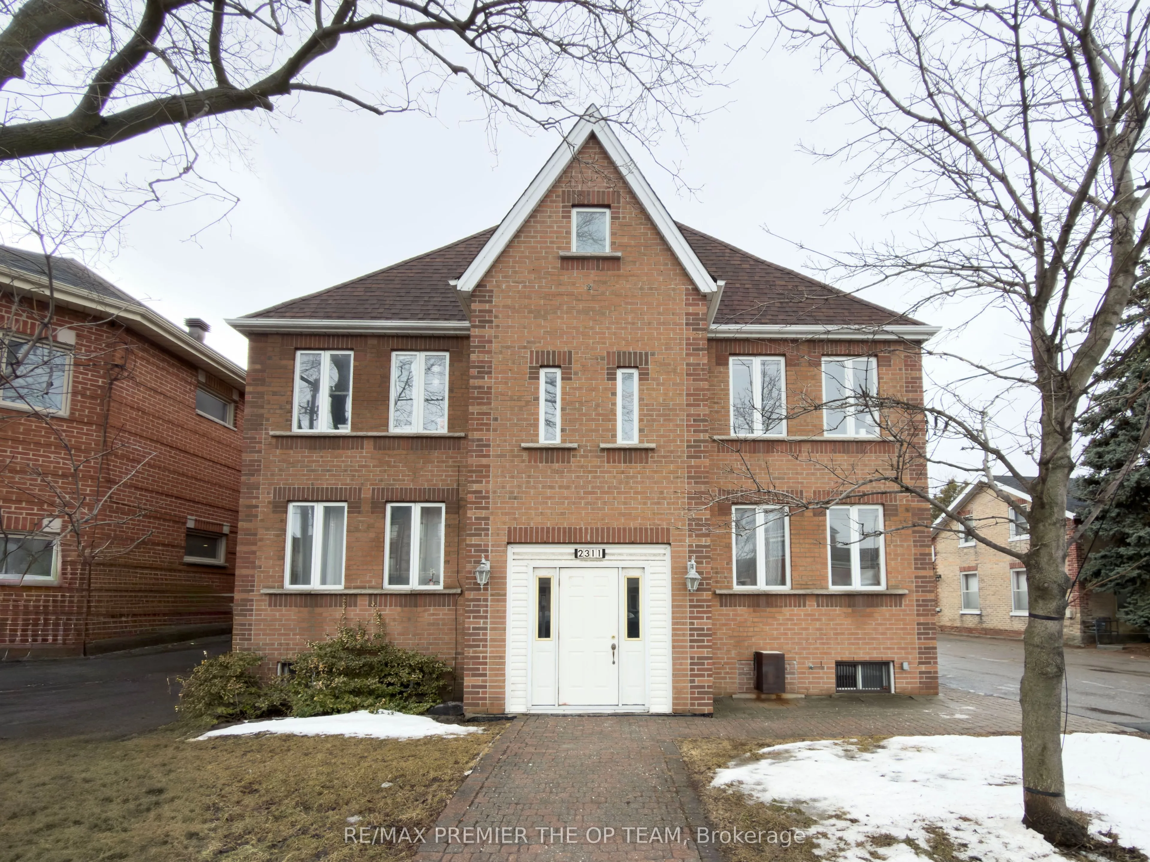 Multiplex For Lease | N12891348