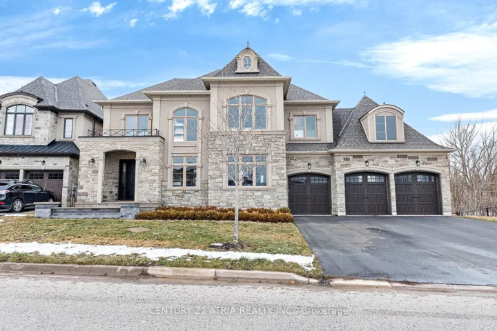122  Burns  Boulevard, King, ON L7B 0M2