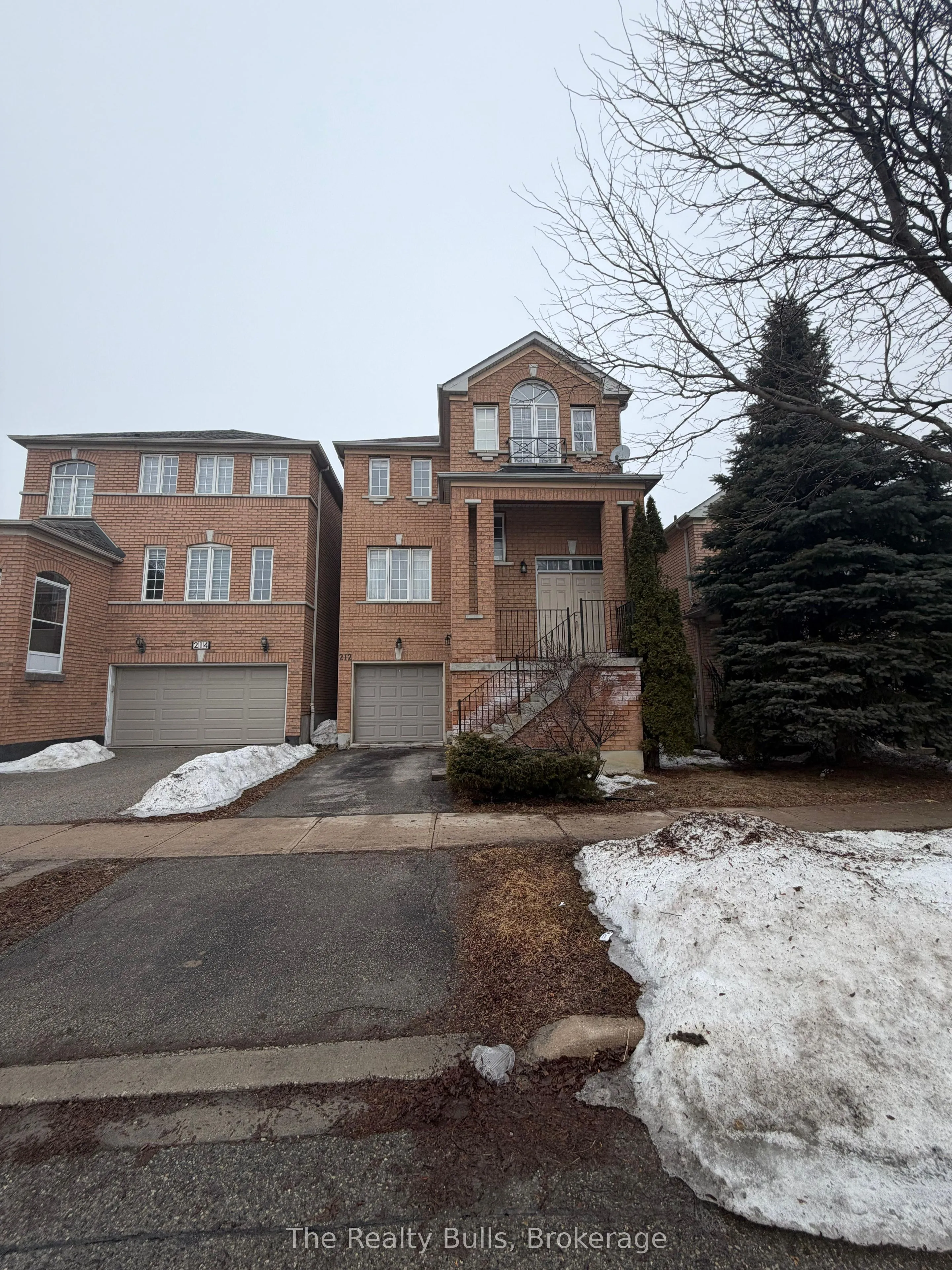 Detached Home For Sale | N12892112
