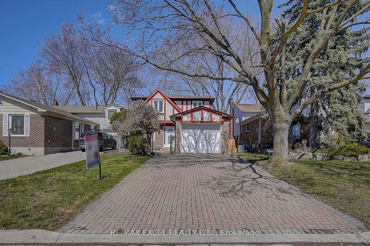 28  Holsworthy  Crescent, Markham, ON L3T 4C6