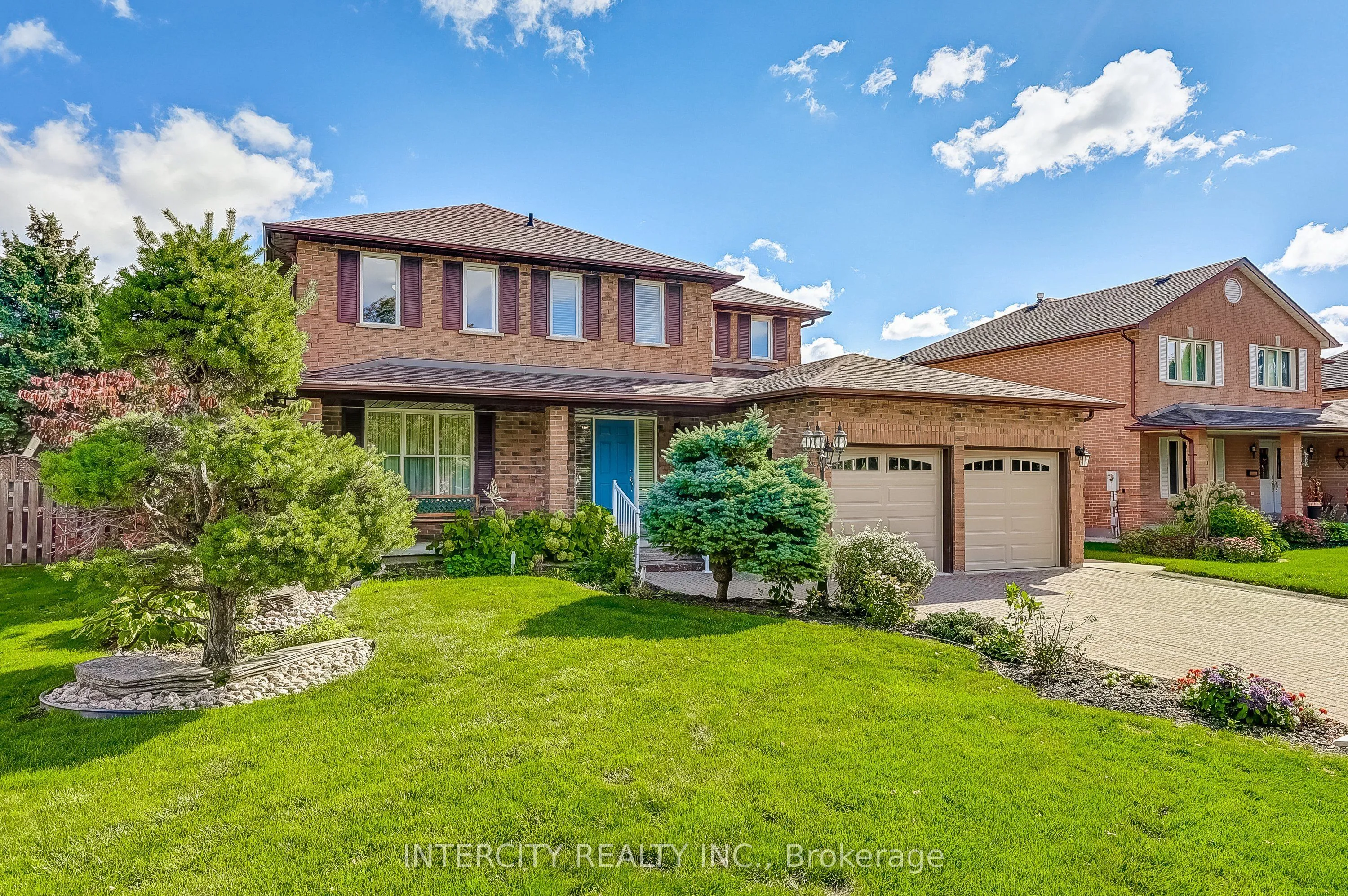 Detached Home For Sale | N12894872