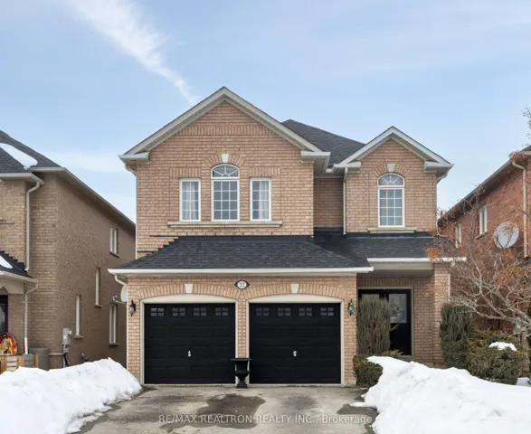 32  Brackenwood  Avenue, Richmond Hill, ON L4S 2P5