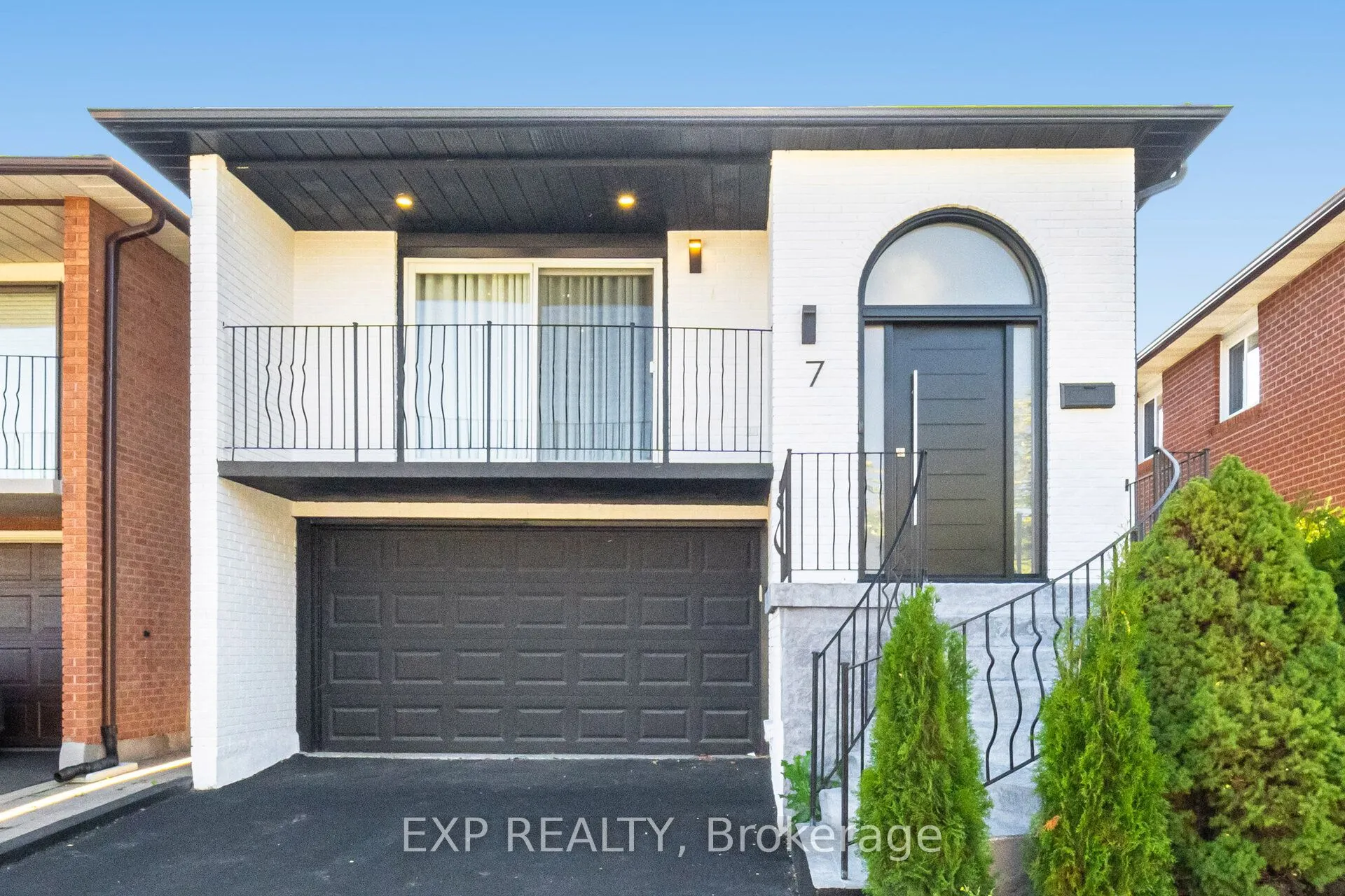 Detached Home For Sale | N12896606