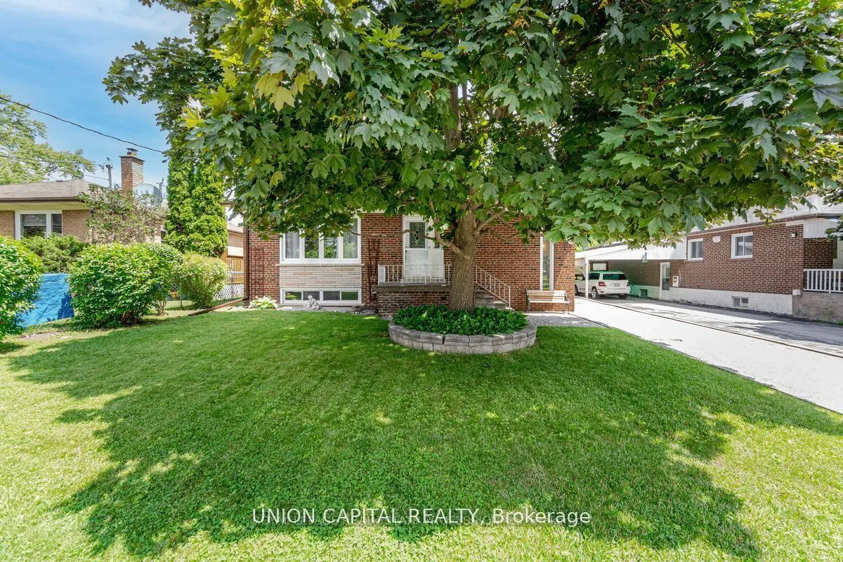 Detached Home For Lease | N12897388