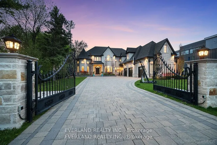 Detached Home For Lease | N12911034