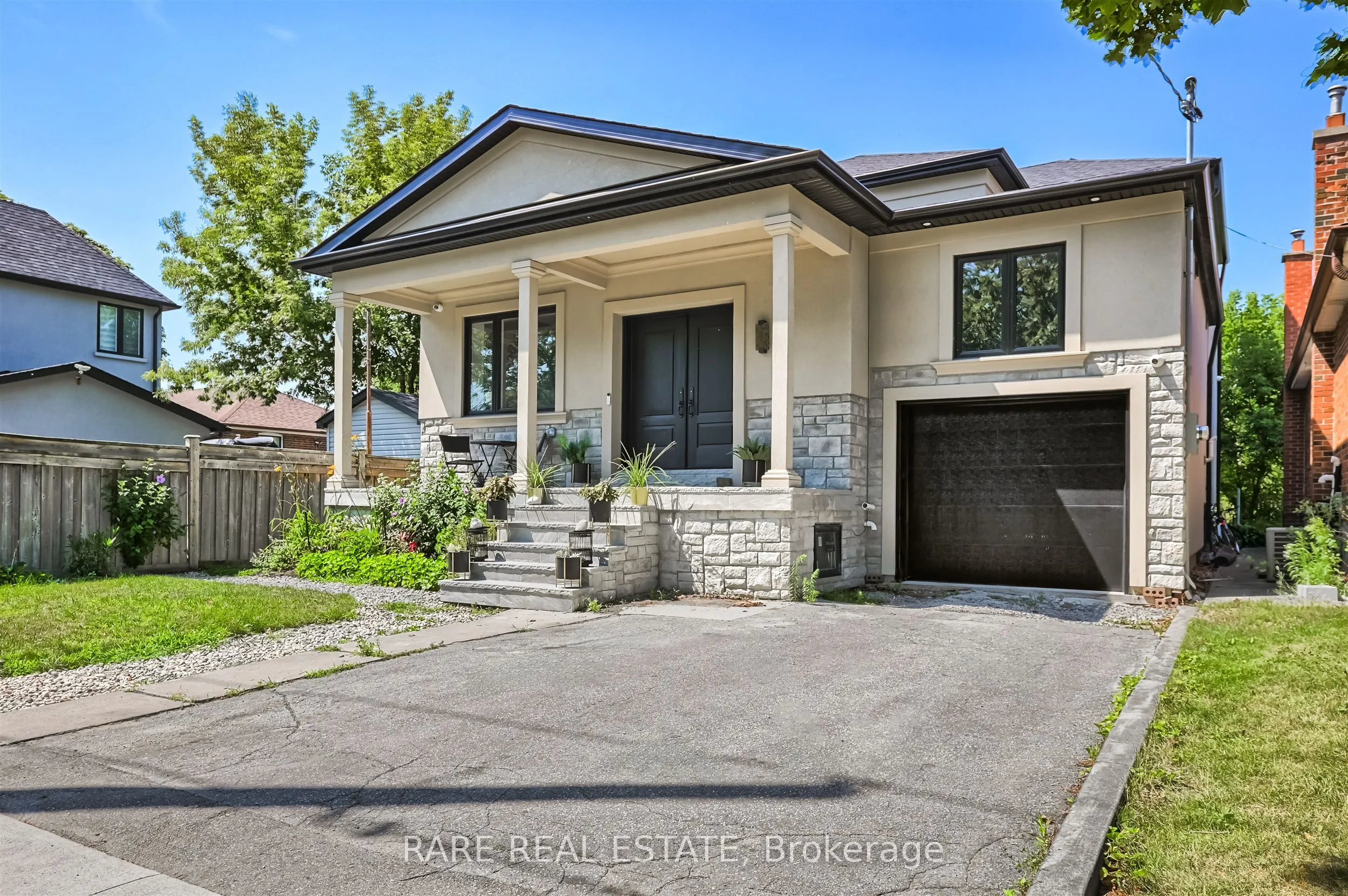 Detached Home For Sale | N12918874