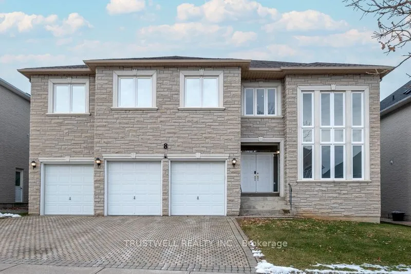 Detached Home For Sale | N12921152