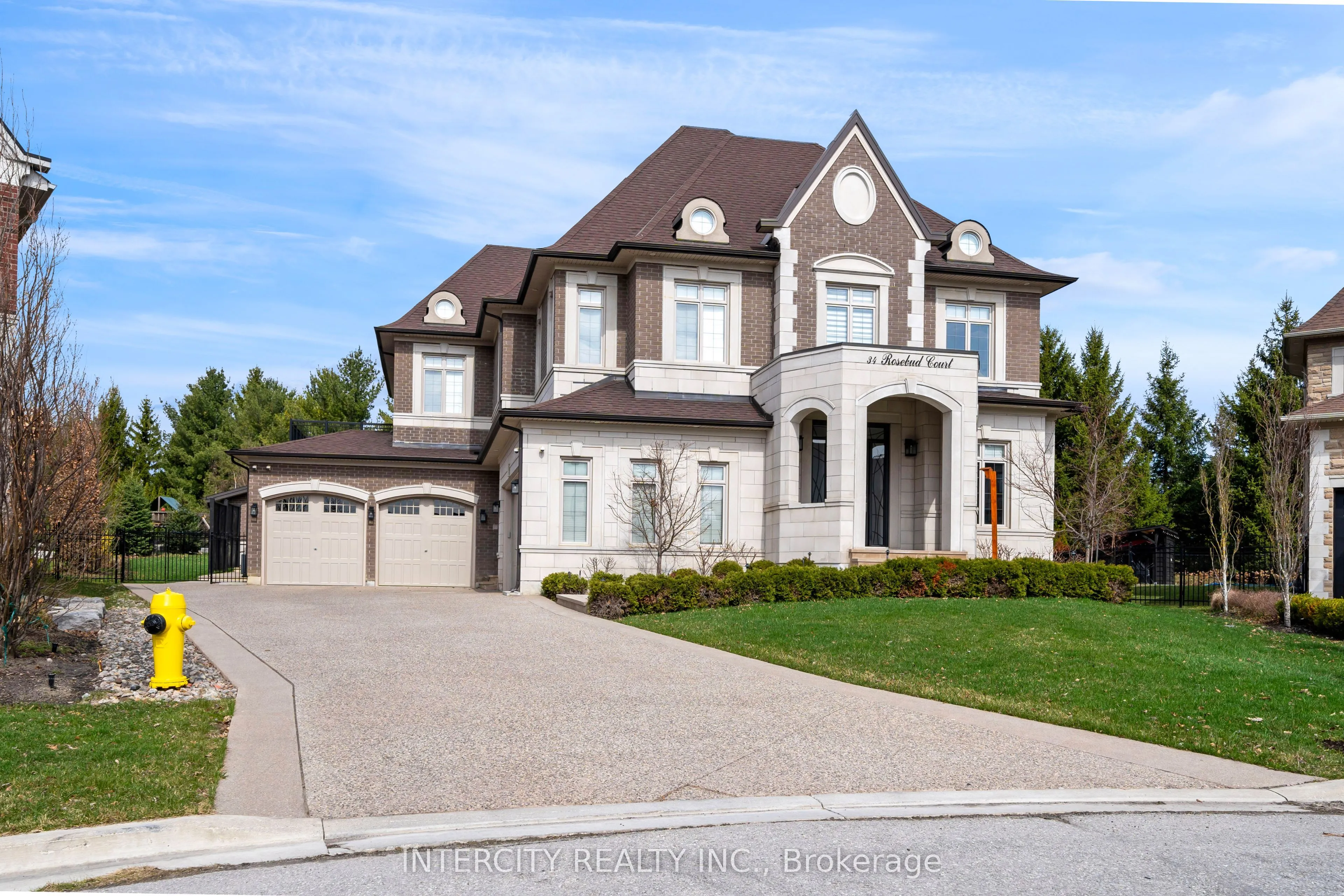 Detached Home For Sale | N12921224