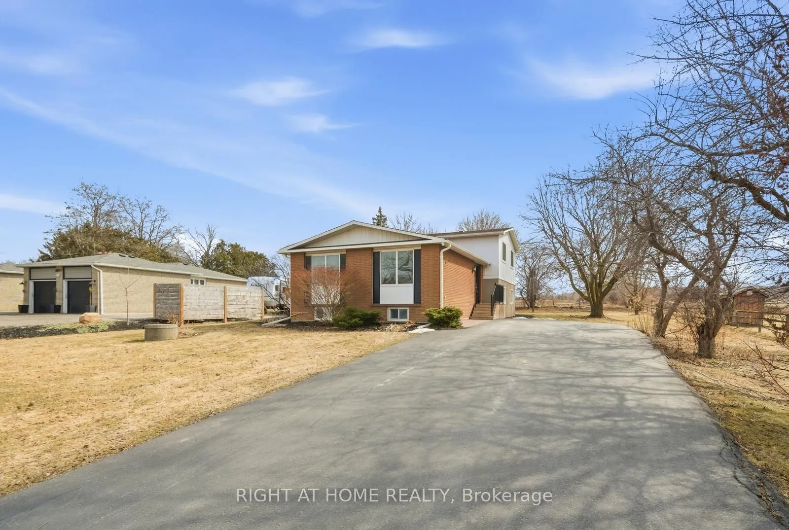 Detached Home For Sale | N12927348
