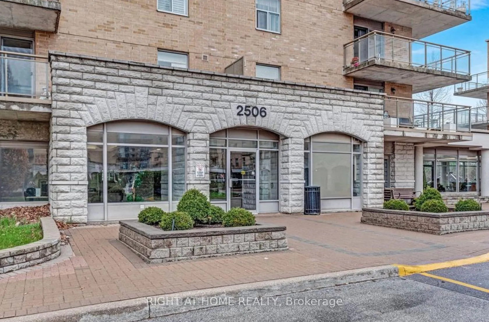 Property For Sale | N12933570