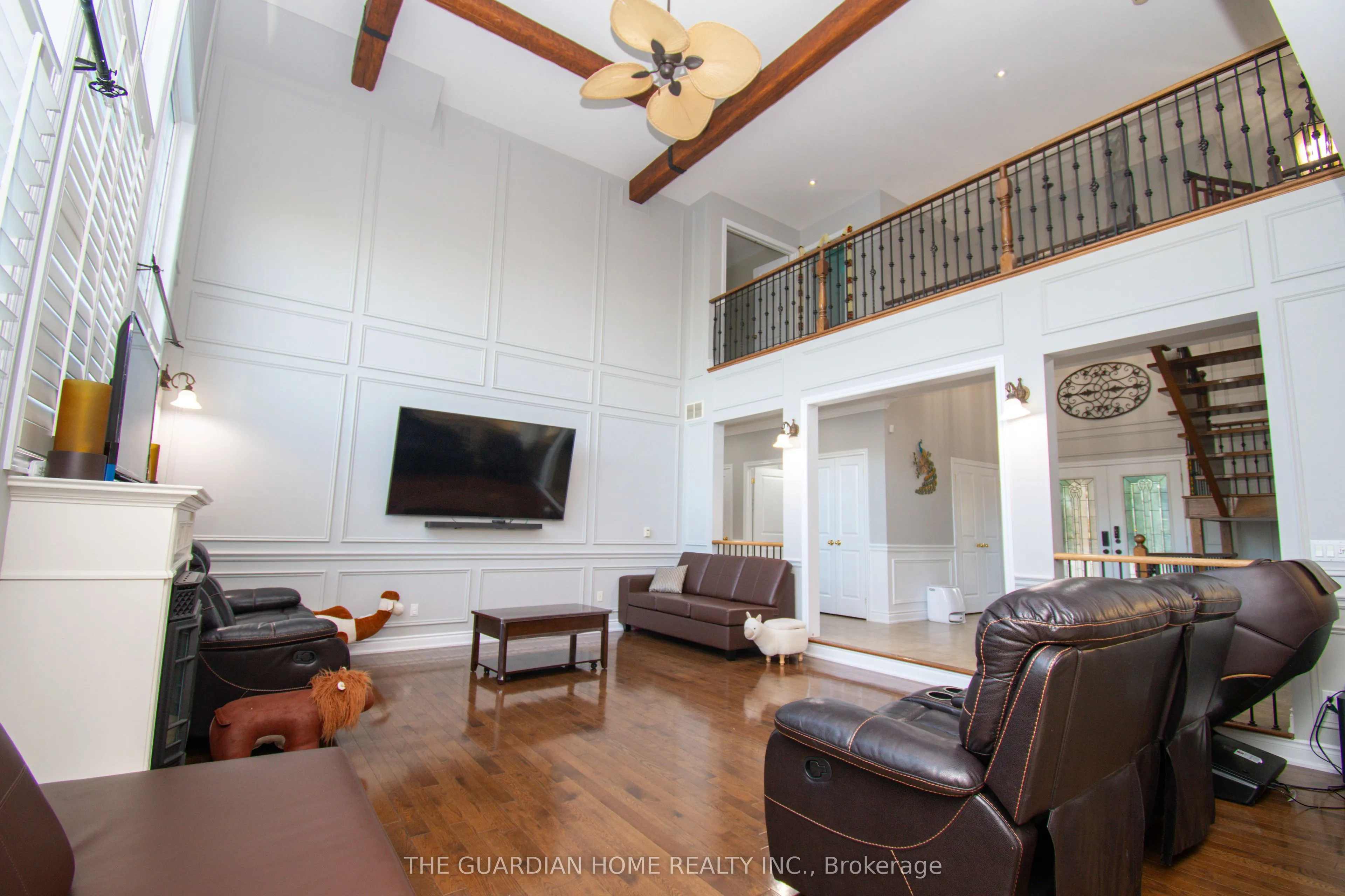 Detached Home For Sale | N12937336