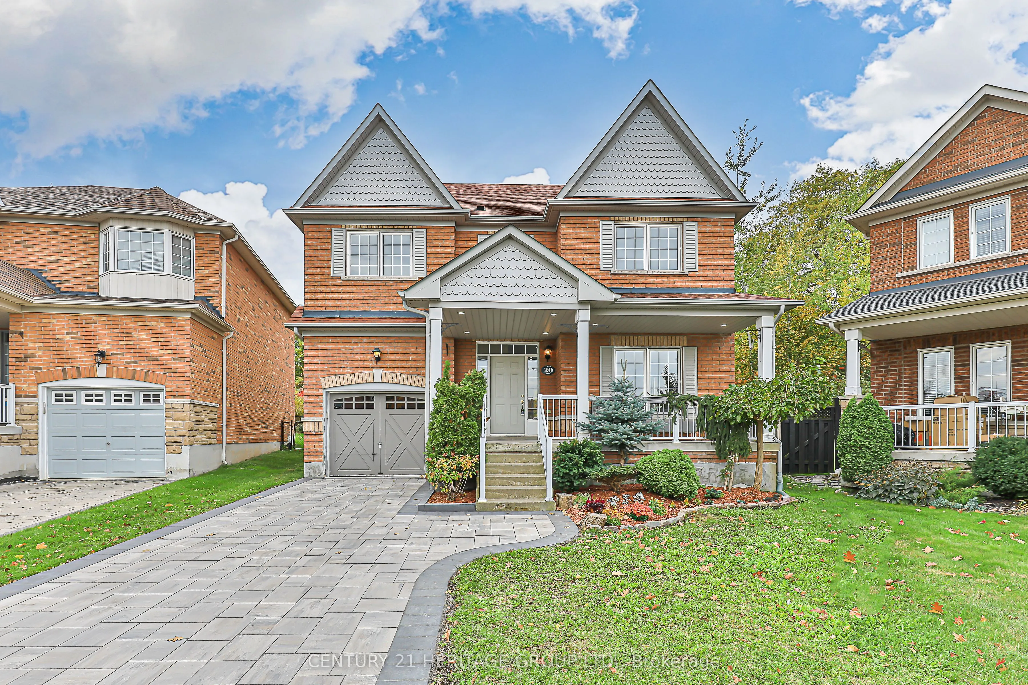 Detached Home For Sale | N12943040