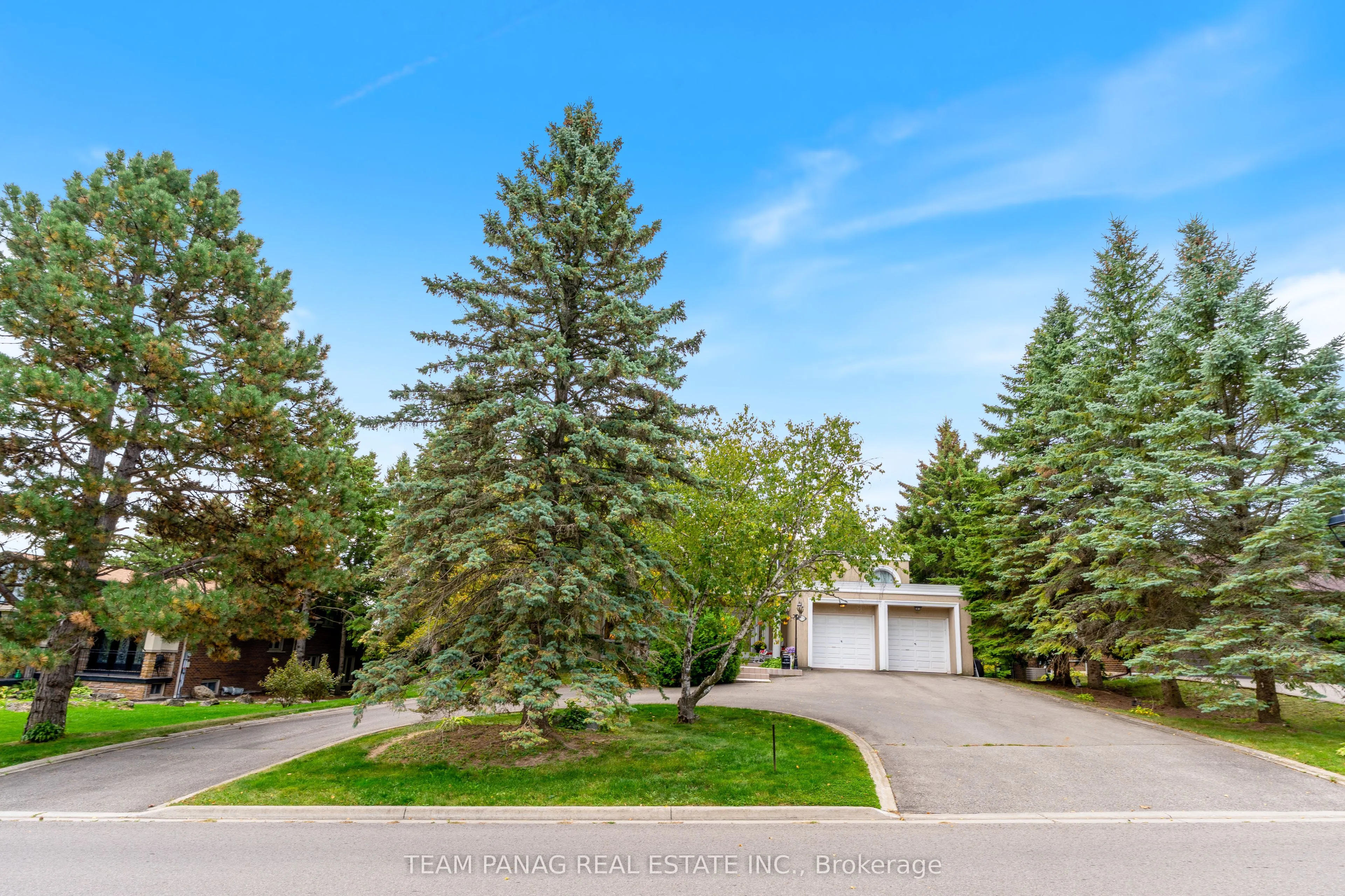 Detached Home For Sale | N12944092