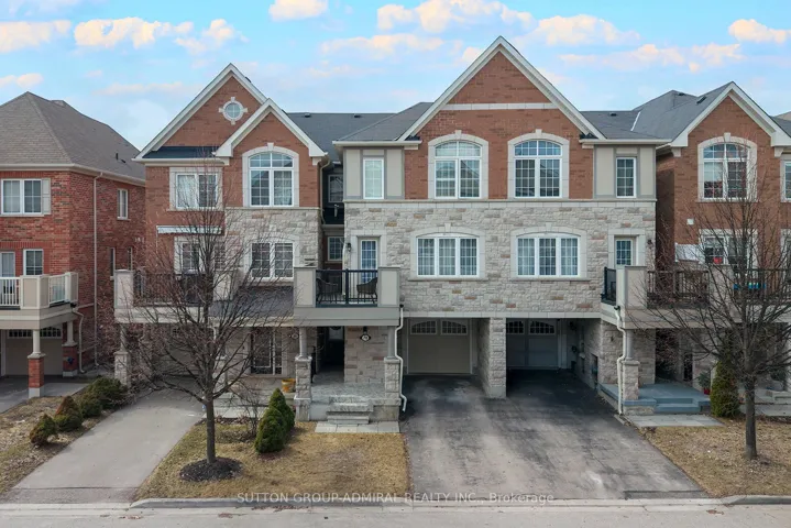 70  Minlow  Way, Aurora, ON L4G 0Y1