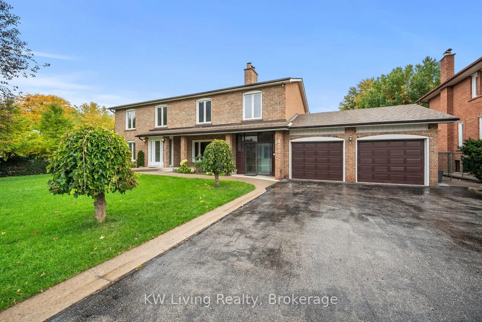 Detached Home For Sale | N12952602
