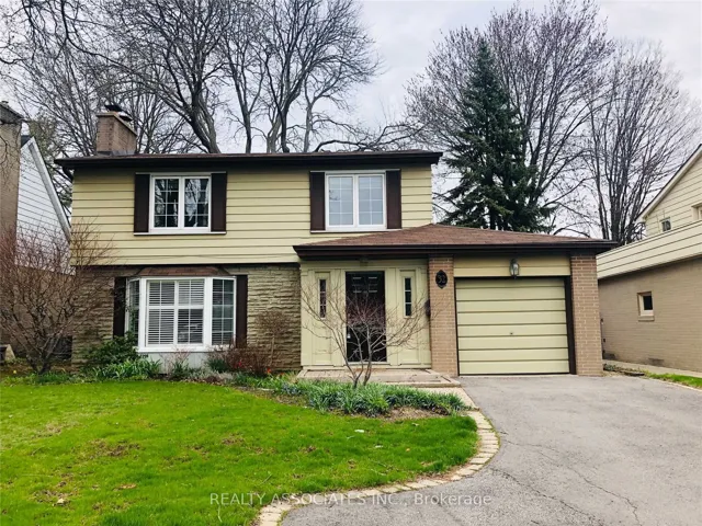32  Almond  Avenue, Markham, ON L3T 1L1