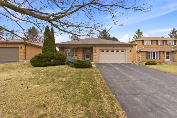 43  Enzo  Crescent, Uxbridge, ON L9P 1M3