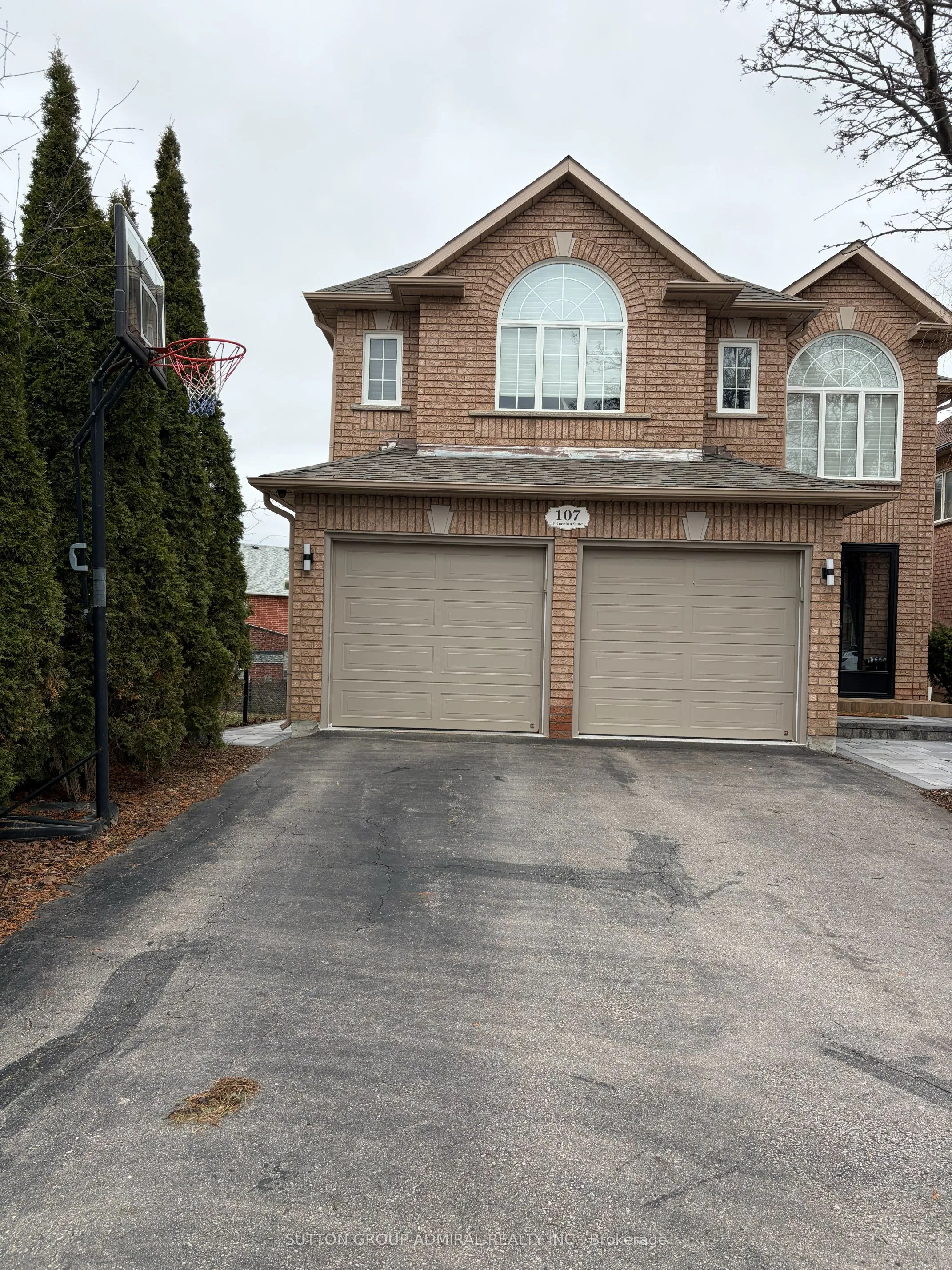 Detached Home For Lease | N12960944