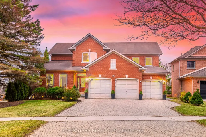 852  Norwick  Road, Newmarket, ON L3X 1K8